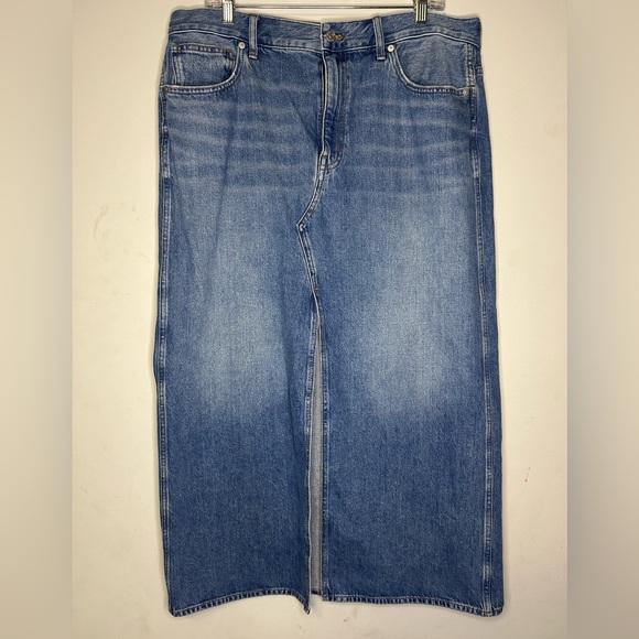 Madewell Dresses & Skirts - Madewell mid-rise denim maxi skirt front slit jean midi modest size 32 SKU A19